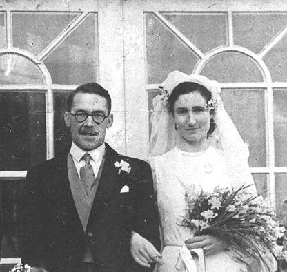 Hollis Clayton (1916-2001) and Irene Grace Douglass (1916-1996) : photograph 23 Feb 1946, Falmouth, Cornwall